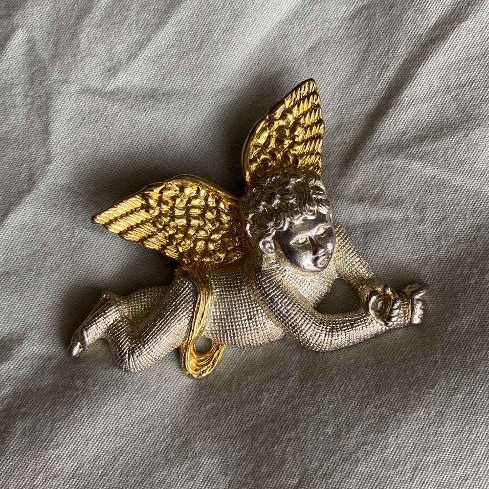 Vintage 70s Gold Silver Large Heavy Cherub Angel Religious Brooch